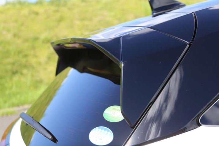 L◃[ł̉A_bNe[fʂȂǌ`œK邱ƂɂāA͐\コĂuAX|C[v