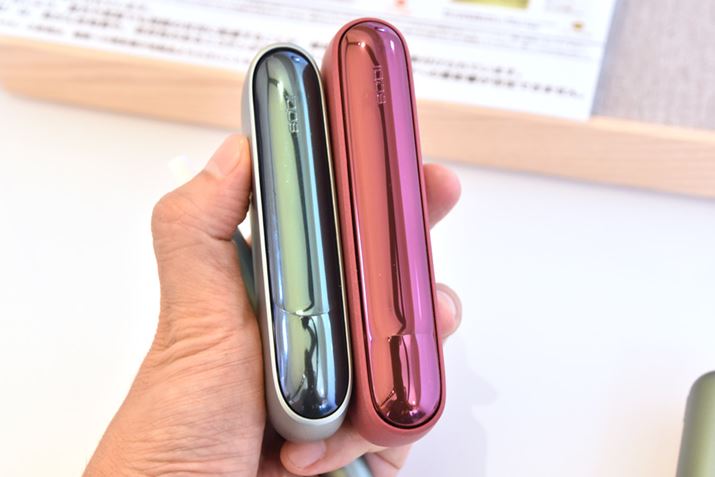 uACRX C}ṽtH́A]fuACRX 3 fIvƎĂ邪Áu3 fIv114.7mmŁAuC}v117.2mmƏ傫ȂB́Au3 fIv46.3mmŁAuC}v47mmAśu3 fIv22.88mmŁAuC}v23.4mmƁAĂBu3 fIvAЂƎ傫Ȃƌ悤