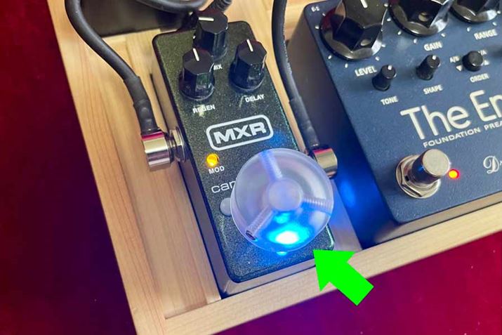 MXR̃~jy_̓tbgXCb`ɃIItLEDzuĂ܂ALED邢̂ŃNAnbg𔲂ĎF\I