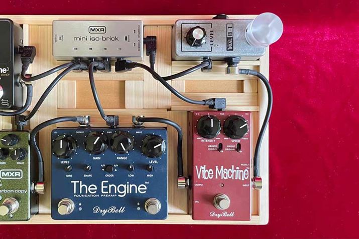 ̓{[h̘eܐ銴ŉ߂̔zunbg