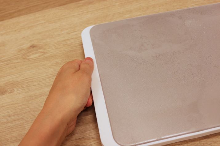 ȂAXeX̂܂ɂ͎̎肪pӂĂ̂ŁAⓀoĉ^ԍۂɎ肪\tA₦ĒɂȂSz͂܂