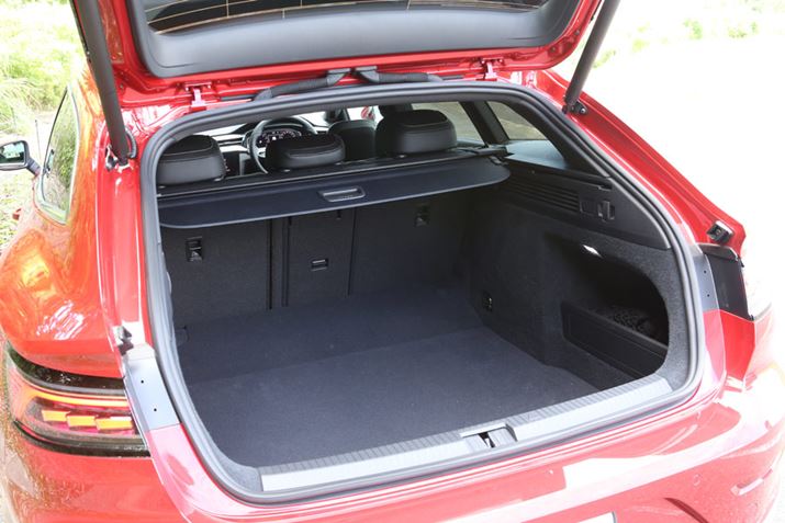 uAeI V[eBOu[NṽQbW[