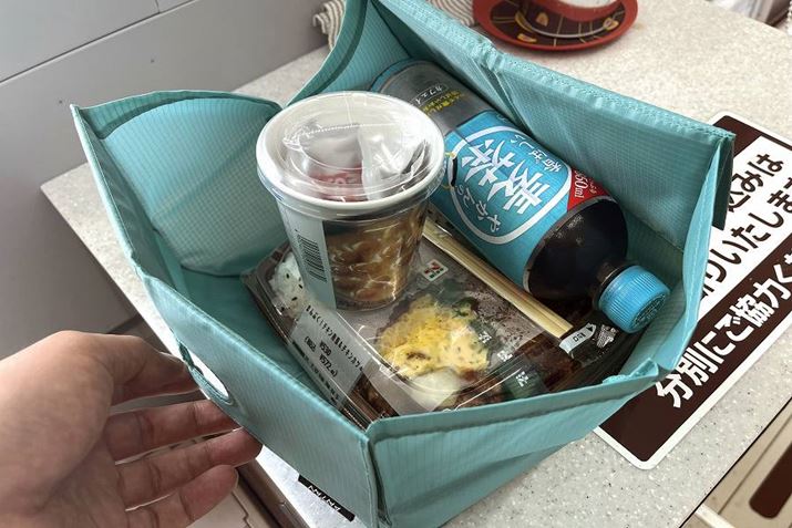 eʂ́A7.6LƂقǑ傫ȂǁARrj̔炢ȂWXgTCY