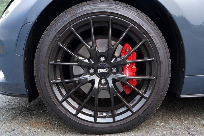 [J[IvVBBSbzC[i205/45R17 84W^C&17×7JC`jɑgݍ킳̂́AnCObv^C̃uaXgu|eUS001vBu{АΌ4sXgLp[킹΁AT[LbgsłsȂ