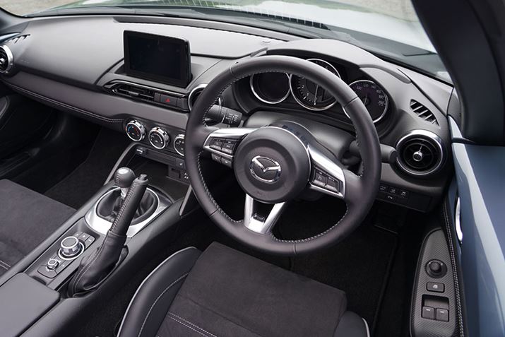 ^]̓K؂̓\tggbvԂƉς炸BuAhoXgEX}[gEVeBEu[LET|[gvȂǉ^]xVXe