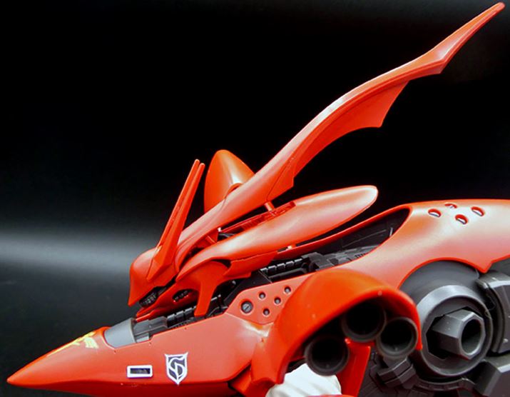 悤ȃtH̓Bŏ㕔̃AeiubN͂ЂƂ̃p[cł