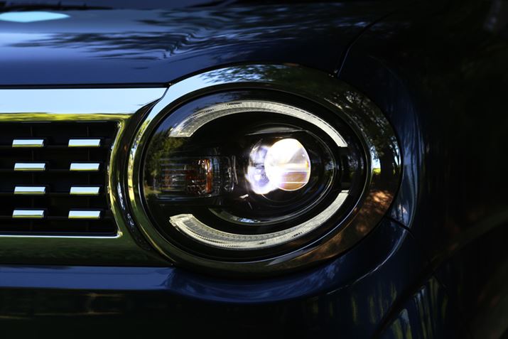 uSRX}CvLEDwbhvi㋉O[hHYBRID X̂݁j