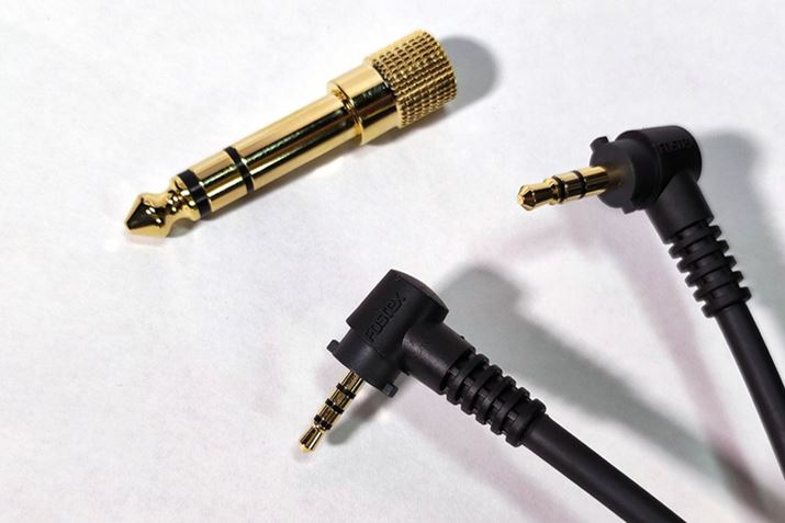 P[uŏ3.5mmAoX2.5mmoX2{tĂ