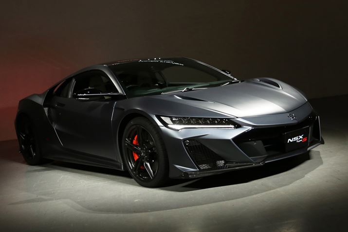 2022NɐYI\肳ĂAz_̃tbOVbvX|[cJ[uNSXvBŌ̐V^fƂȂuNSX TypeSvAE350Ŕ