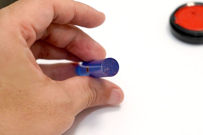 �ꌩ�������ʂ̃n���R�Ɍ����܂���