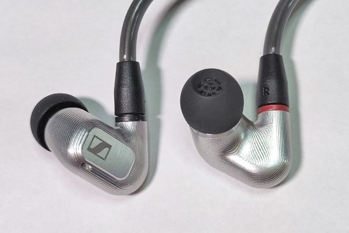 A~ȍd̂➑̗̂puIE 900vBuIE 800vƔׂƁAIME炵I[\hbNXȃfUCƂȂ