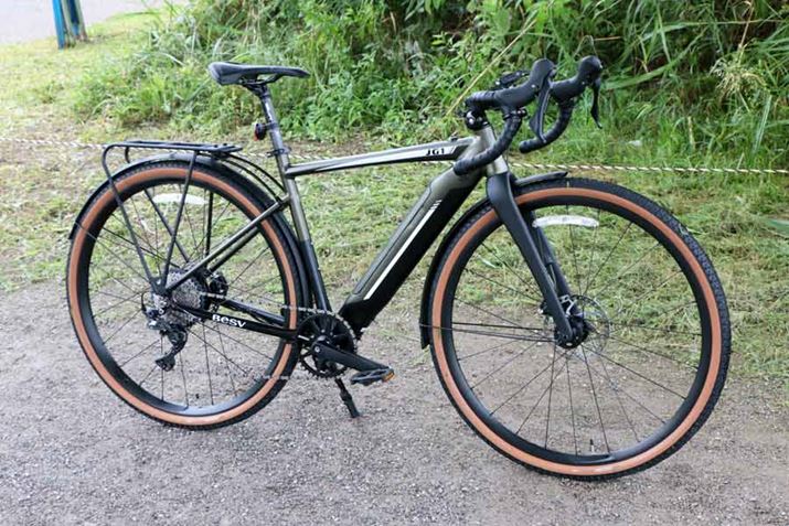 157cmȏ̐gɓKuSTCYvid15.8kgjƁA170cmȏ̐gɓKuMTCYvid15.9kgjpӁBԑ̃TCYSTCY1,730iSj×510iSj×1,040iSjmmŁAMTCY1,740iSj×510iSj×1,065iSjmmƂȂĂBi363,000~iōjÕtF_[ƃALAATChX^h̓IvV