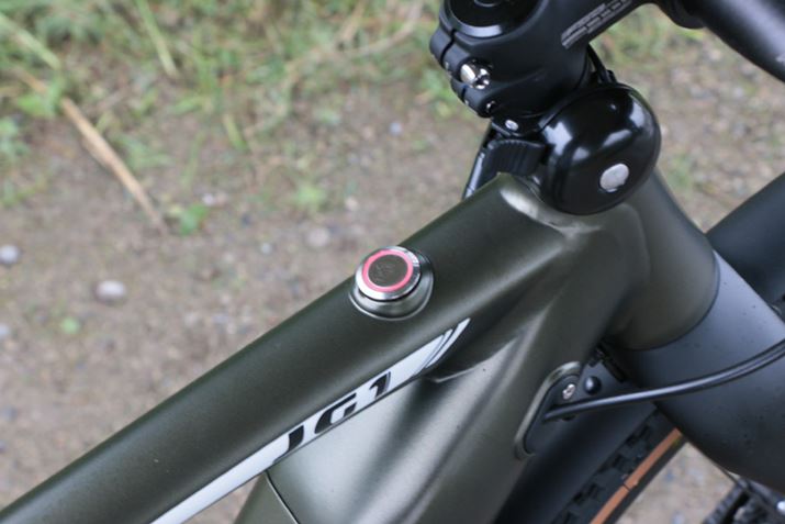 gbv`[uɑꂽd{^AIAVXg[hɐݒ肳ꂽJ[ɓ_