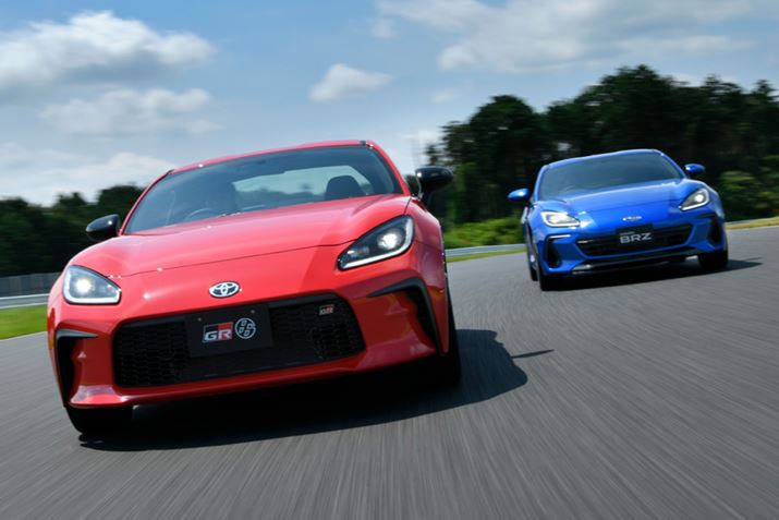 g^ V^uGR86vƃXo V^uBRZvł́ÄႢȂǂO[hƂɉiĂ