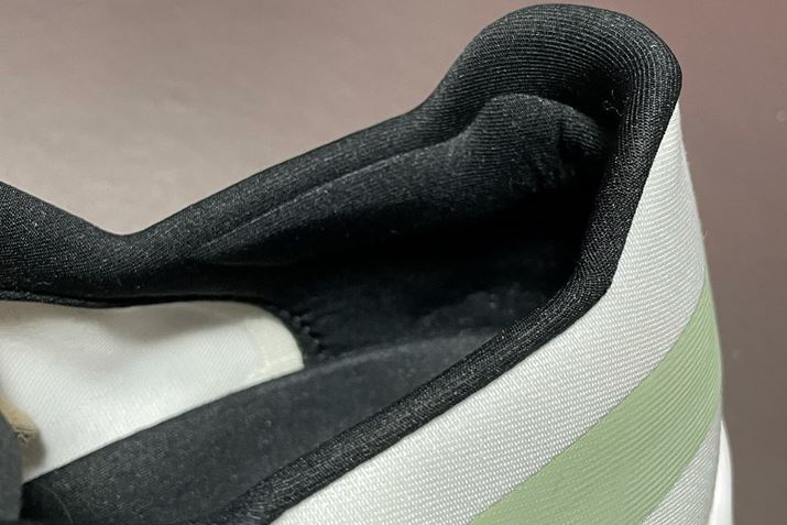 ̓ɂ́AʂtĂAƂɃsb^tBbgBsłAV[YƑ̈̊𑣐i