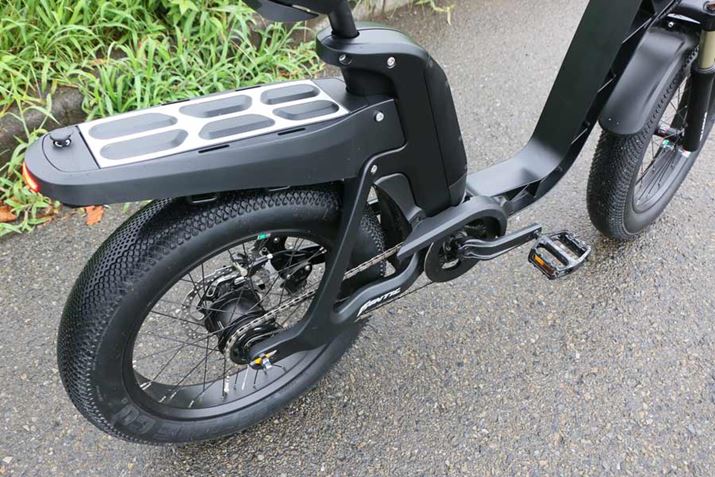 URBAM^CvɑĂ郊ALAɂ́AobNCgߍ܂Ă