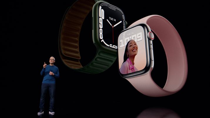 Apple Watch Series 7͉ʃTCY傫ȂAɂ킹ă[U[C^[tFCXύXBVtHg̗pȂǁAg肪傫iĂ悤Ɍ܂