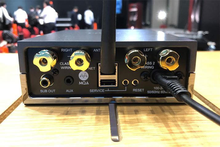 uSolo Unov̔wʃC^[tFCX