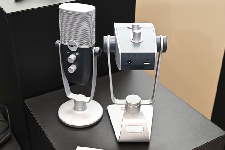 e[Nł̗pz肵ĊJƂUSBڑ}CNtHuAKG ARAviʐ^jBłɔς݂́uAKG LYRAviʐ^EjقǃRpNg