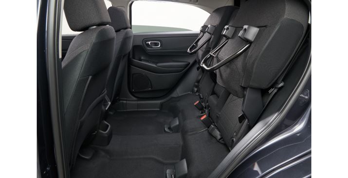 ȂAAV[g̍ʂ𒵂ˏグ΁AtgV[gƃAV[g̊ԂɋԂłBƂ镔Ȃ̂ŁAŵ₷