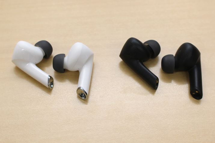 ʃfAH-C830NCWij͌dグAʃfAH-C630WiEj̓}bgdグƂȂĂB{̏dʂ́AAH-C830NCW5.3gAAH-C630W4.7gƒyʁBIPX4̖hH\