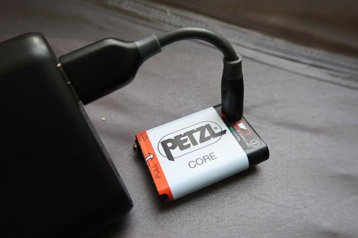 pobe[uCOREv́AtUSBP[ugď[dBoCobe[Ă΁ARł[d\