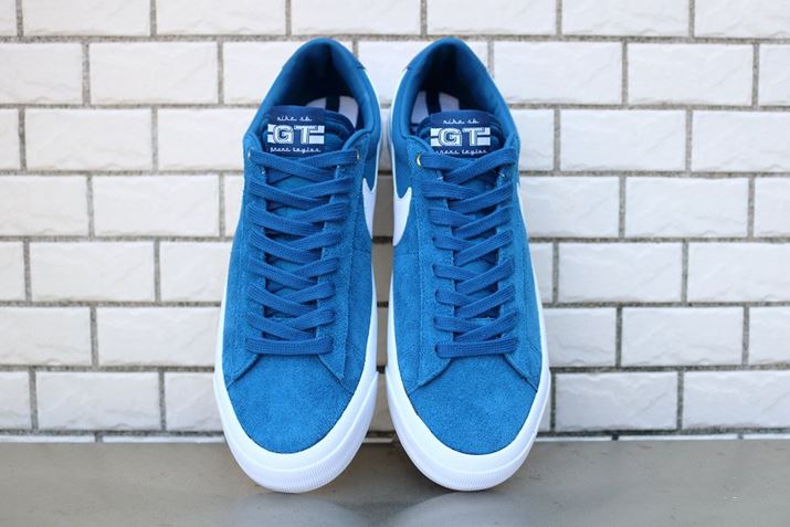 yʐ^zTChr[́AɃVvBXEF[hƃLoX̑fސ؂ւAuXEbVv̑傫ƃ\[݂̌ł yʐ^zppオC[WXPV[ƌ΁A{[~[ȃfłA͂VGbg