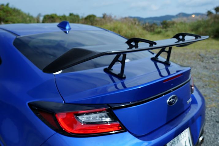 fB[[IvVSTIhCJ[{X|C[́AA܂̃_EtH[X߂ʂ𔭊Aq̈芴ɑ܂