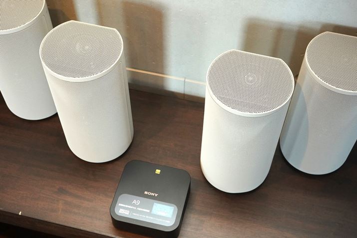 4{̃CXXs[J[ƃRg[{bNXō\