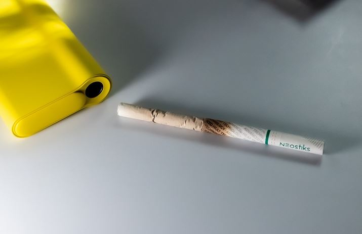 uu[Xg[hv̋zḱAłAjIC