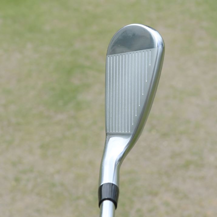 T300E#9\ڂ̓^CgXg炵AX[gRƂ`łATCY^Bgbvu[hɓKxȌăZ~O[XlbN̗p邱ƂŁA{[̂܂ƌڂ̂₳oĂ܂