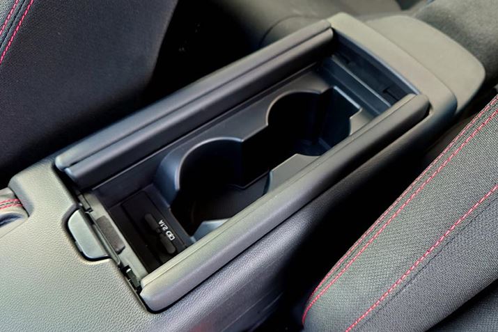 OȒ̂ɔR\[{bNX̓Jbvz_[@\ƊJ̃t^܂