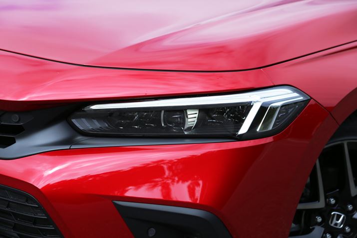 z_ V^uVrbNvɂ́AuHonda CONNECTfBXvCvutLEDwbhCgvȂǂWĂ