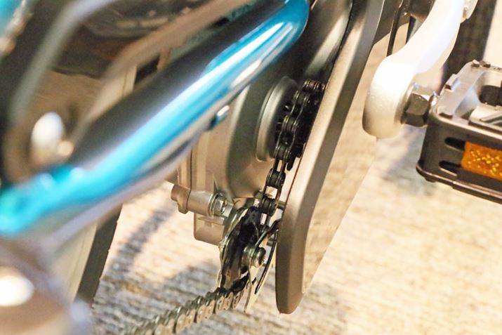 2^CṽhCujbǵAy_xNNƁAAVXg̗͂`F[ɓ`鎲ĂB[J[܂߁AVeBTCN^Cv̓dAVXg]Ԃɂ2^Cv̗p邱Ƃ