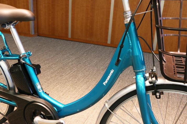 t[`pȂA܂₷Ă̂́urrvV[YʁBP[uނ̓t[ɒʂĂ̂ŁAڂXbLĂ