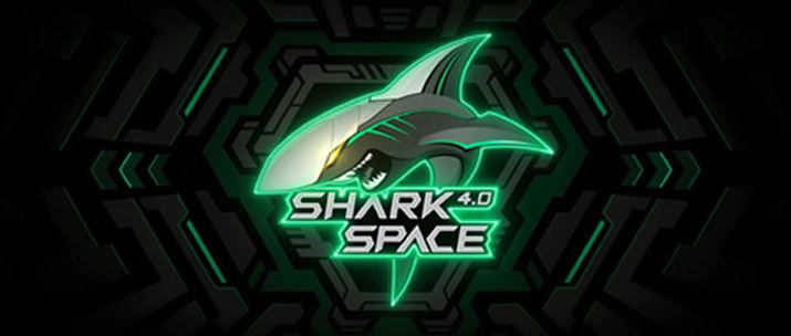 uSharkSpace 4.0v[h́ALR̃V_[{^𓯎ɂグ邱ƂŐ؂ւ