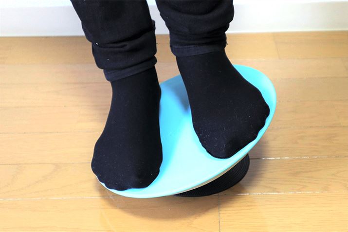 ̊xȂƁAɃ{[h痎Ă܂܂