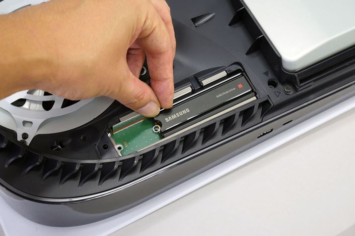 Xy[T[u80vƋLڂĂӏɐݒuAu980 PRO q[gVNfv݌ɃObƉ݂Ȃ獷ށBJ`bƉȂOK