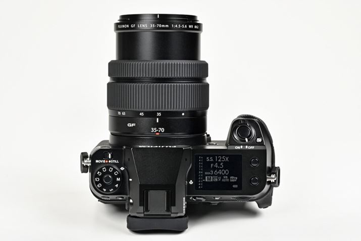 GF35-70mmF4.5-5.6 WŔA\̗pȂǂďd390g̏^Eyʂȋ̂BG}Eg̃Y[YƂĂ͍ŏEŌyʂƂȂĂ