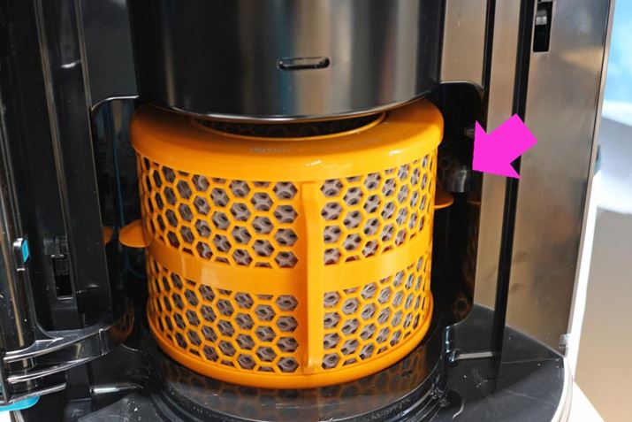 ۂꂽ͖̕oāAtB^[ɐZBtB^[׋ۂ̔ɐB}邽߁ARہEhJrp@ۂ҂ݍ܂ꂽ\ƂȂĂ܂