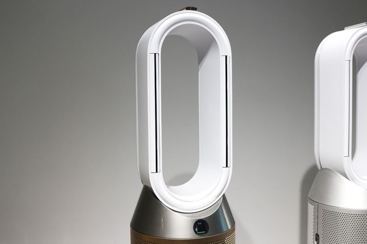 ~`[v[ɐ݂ꂽ킪EɉA𒲐܂