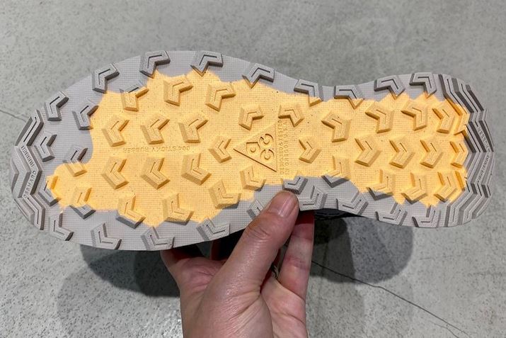 AEg\[́AŜ郉o[̗pB܂܂ȘHʃRfBVŁAgNV𔭊܂