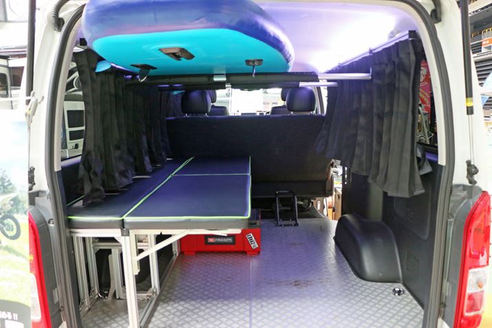 tbvxbhii185,000~j͓WJĂ׎̔炢̍LȂ̂ŁAoCN⎩]Ԃς݂ȂԓŐQB̏ɂ͑ω׏d30kg̃LAii39,300~`j𑕔BJ[eȂǂ̃IvVpӂĂ