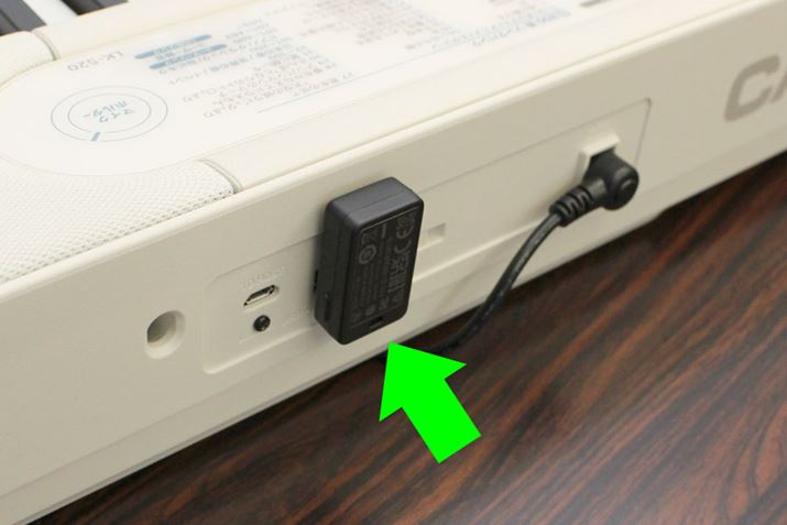 wʂUSB|[gWU-BT10iʔjڑ邱ƂŁABluetoothΉɂȂAy݂LI irQ[VV[YőΉĂꂽ̂͂ꂵ