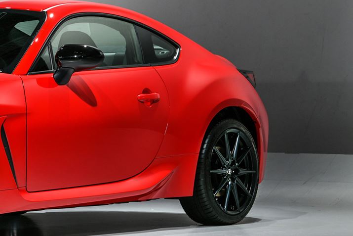 V^uGR86vuBRZṽGNXeAœIȂ̂A傫oAtF_[