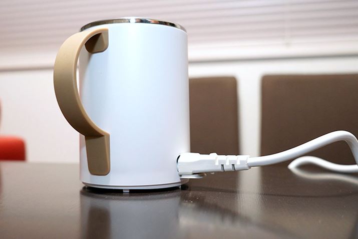 ԃSc߂ȓdR[hJbvɒڂԂhĎg܂