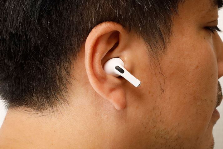 AirPods ProBۂӂ̂Œቹ悭܂BRȂAdԈړ߂̐lɂAirPods Proł傤