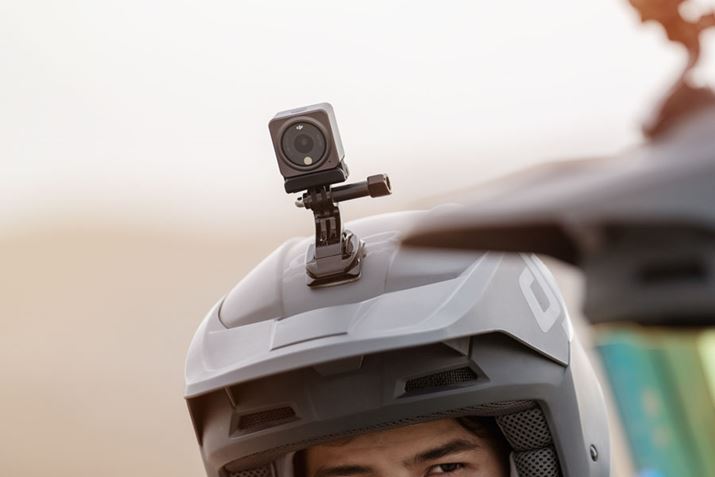 lW̃T[hp[eB[ANZT[Ƃ̌݊uCA_v^[}Egv