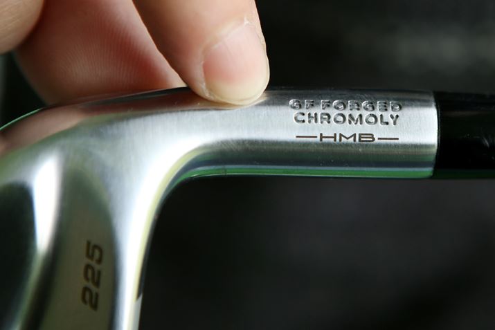 ~YmւbACA̋Zp̂ЂƂuOCtH[WhHDvBlbNƃtF[X̐^邱ƂŁAgDr؂ꂳA񂾑Ŋ𐶂ݏo܂BSłȂNuf|łƌʂ𔭊Ă܂I