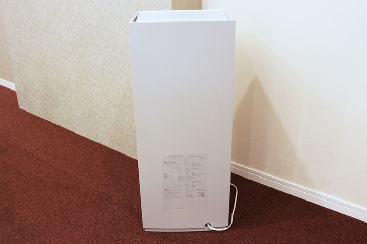 CeAɂȂނ悤ɃfUCɂĂAwʂɂrX̂Ȃdオ